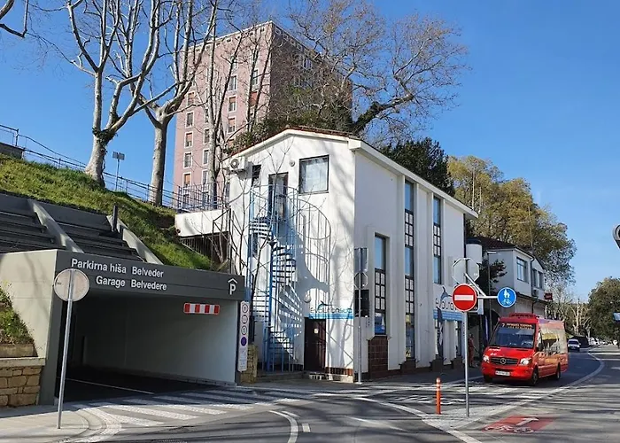 Sunny Days アパート *